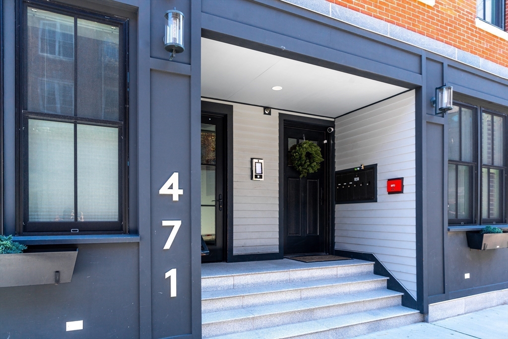 471 Hanover St, North End