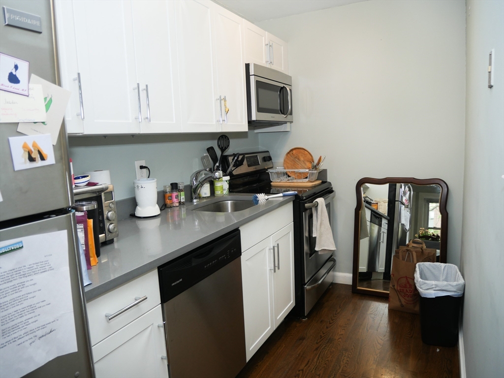 45 Carlton, Longwood