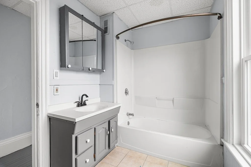 10 Sycamore St, Worcester