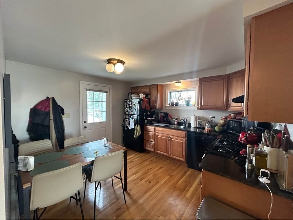 31 Myrtle St, East Somerville