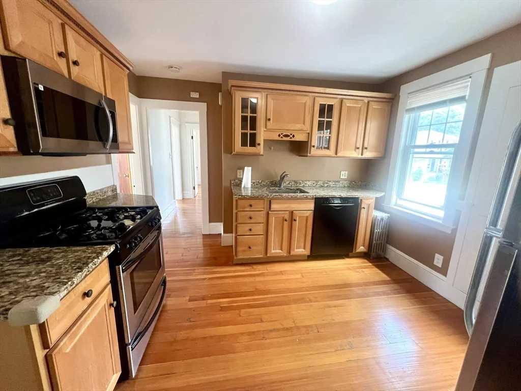 7 Summer St, West Roxbury