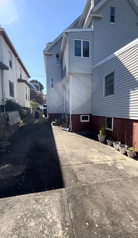 79 Hudson, Powder House Square