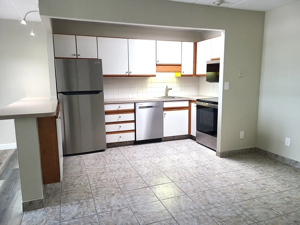 576 Washington St, Weymouth