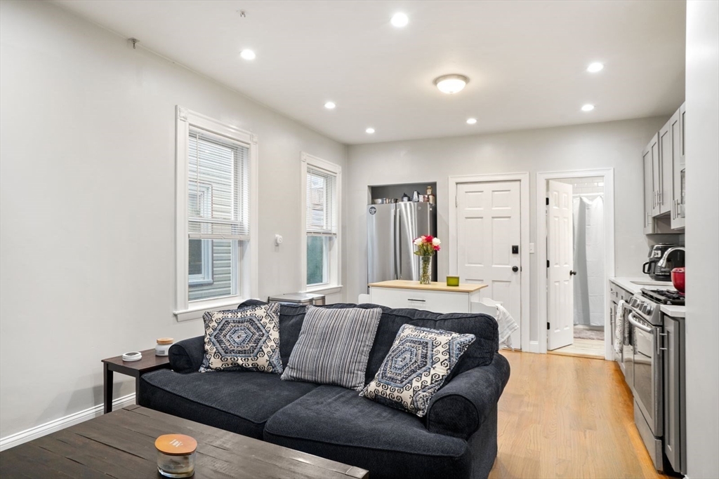 17 Howes St, Dorchester