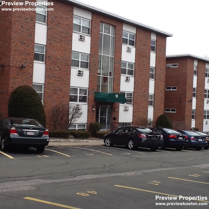 12 Commonwealth Ct, Brighton