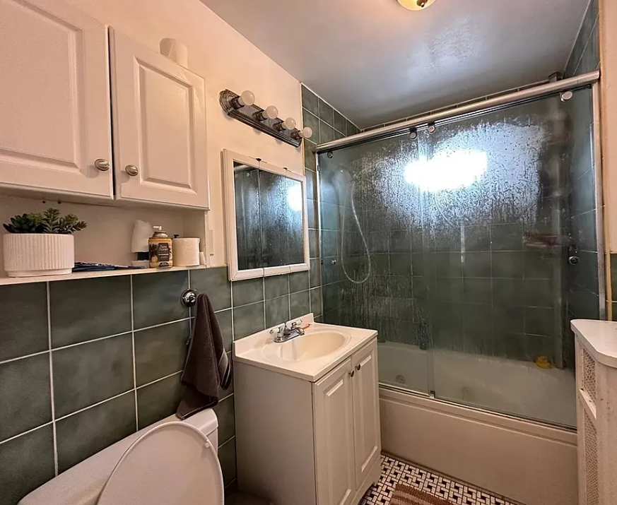 19 Stanley Ave, South Medford