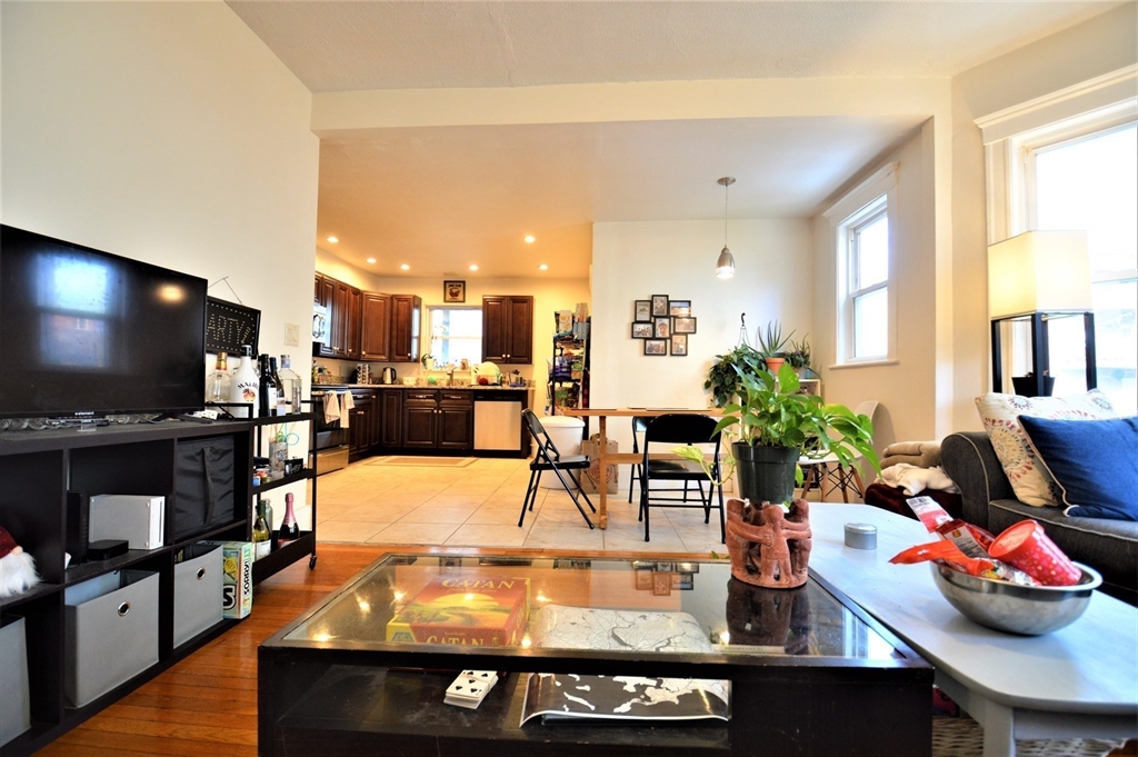 94 Montebello Rd, Jamaica Plain