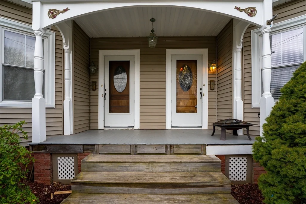 4 Prospect St, Attleboro