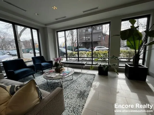 45 Marion St, Coolidge Corner