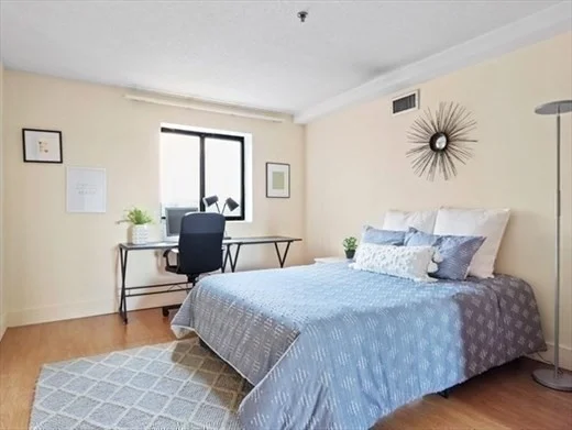 15 N Beacon St, Allston