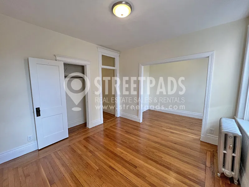 31 Park Dr, Fenway