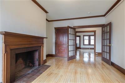 11 Linnaean St, Neighborhood Nine