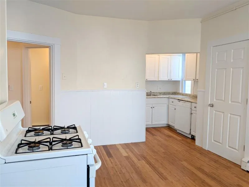 21 Thorndike St, Davis Square