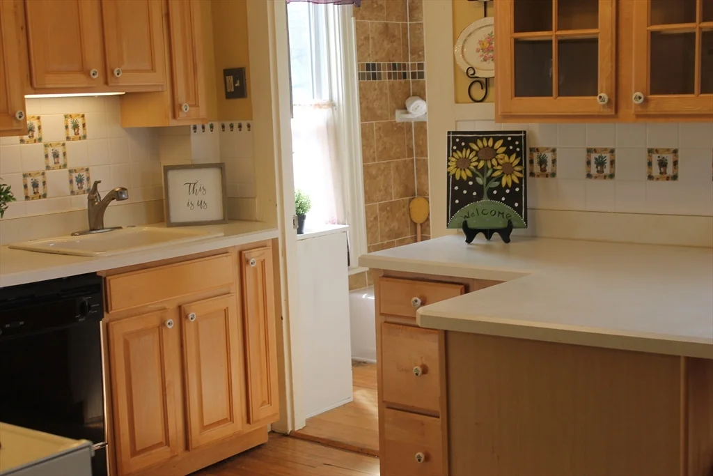 112 Cottage St, Franklin