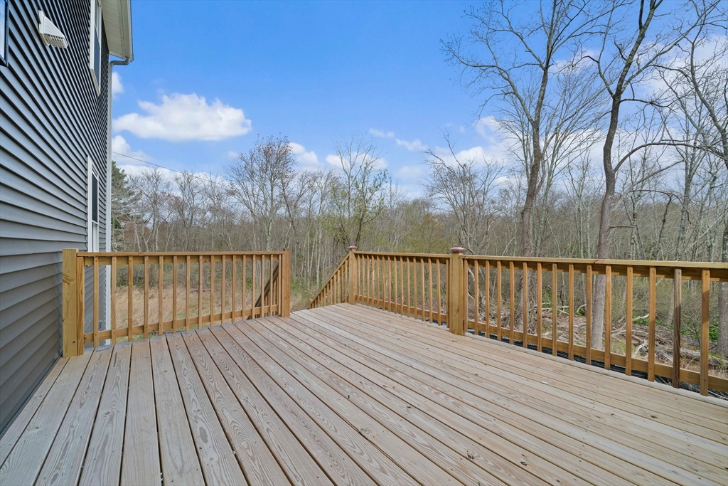 13 Broadway, Raynham Center