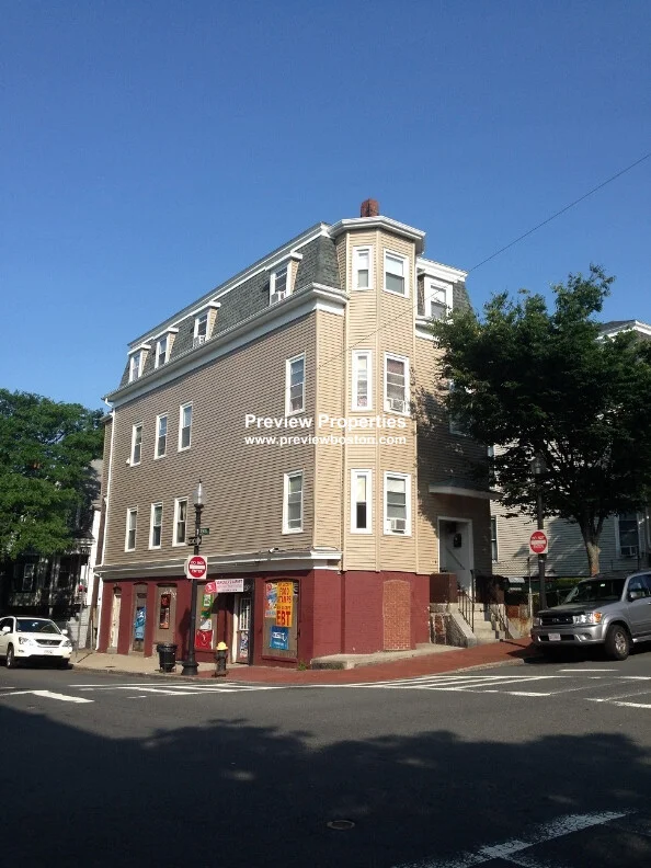 75 Putnam St, East Boston