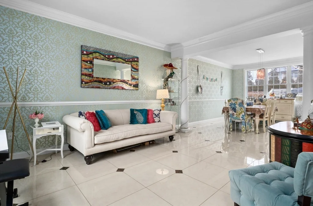 77 Hound Pack Cir, Walpole