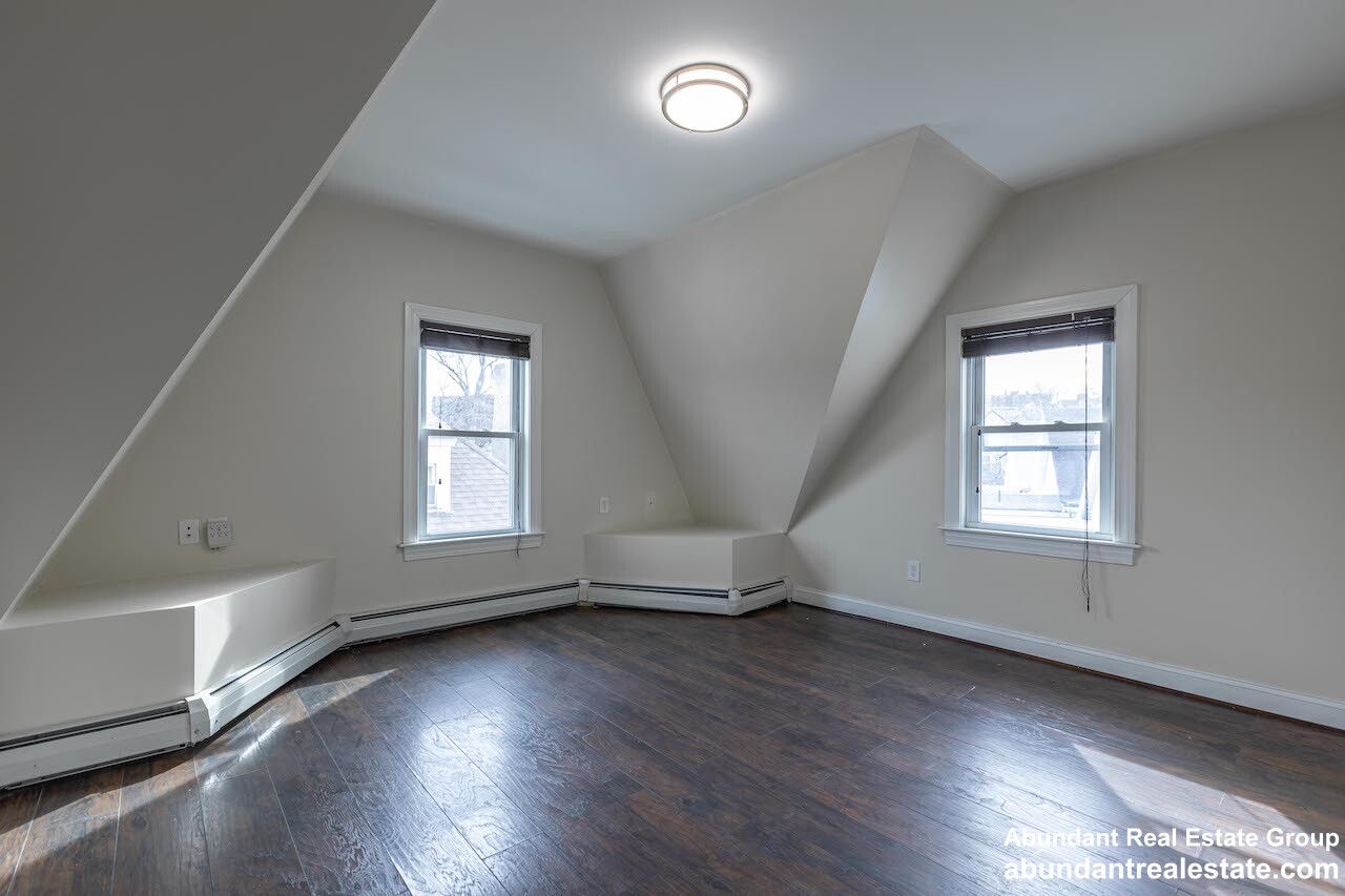 376 Medford St, Winter Hill