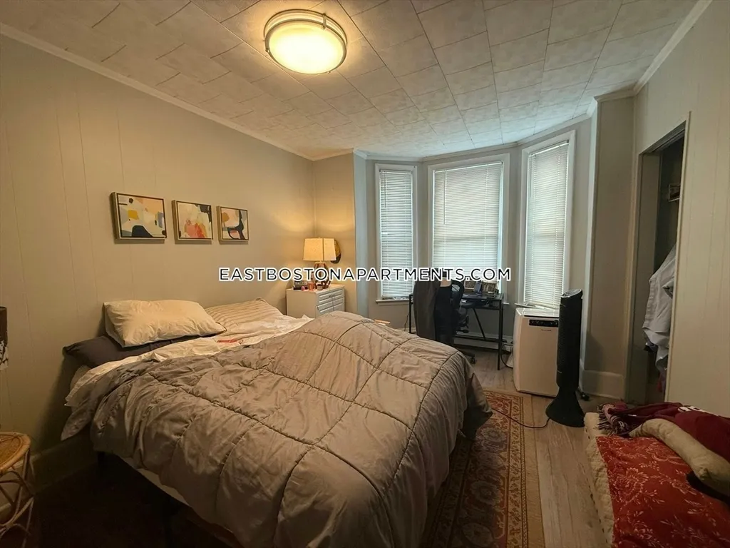 20 Trenton St, Eagle Hill