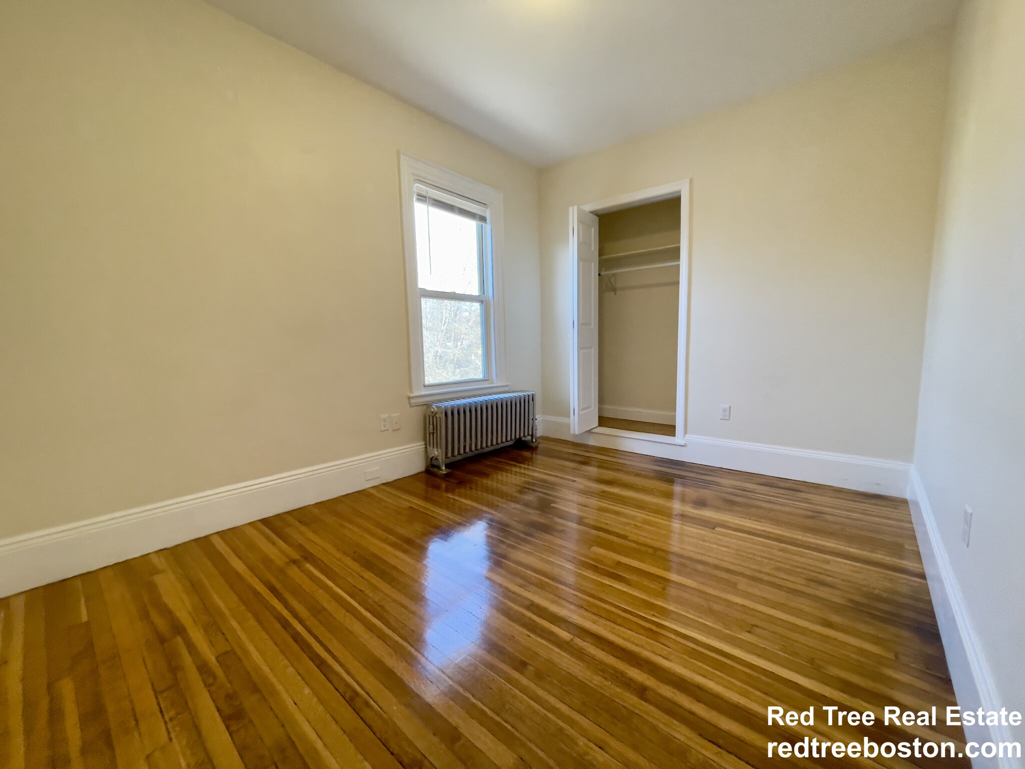 2572 Massachusetts Ave, North Cambridge