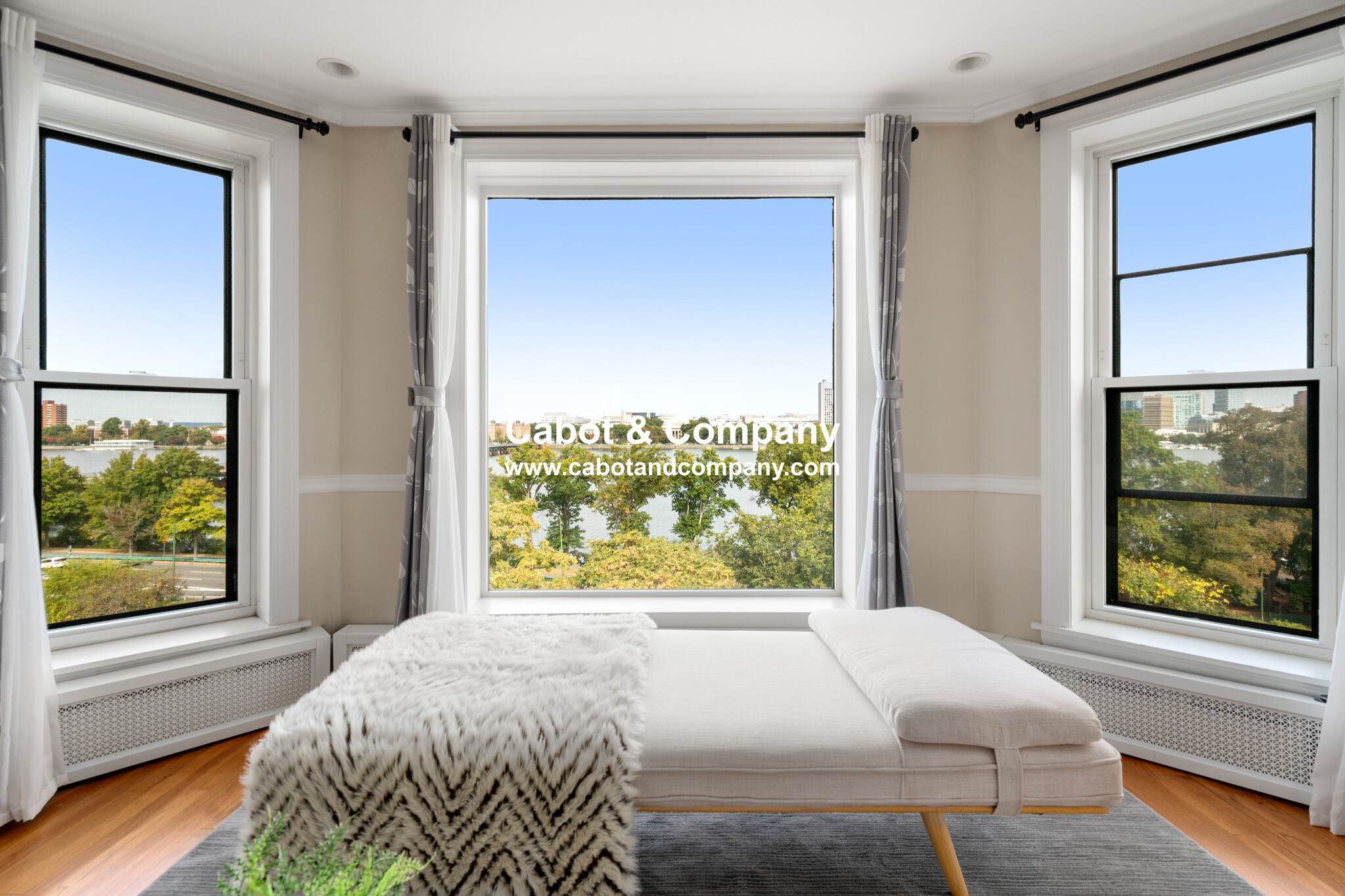 458 Beacon St, Back Bay