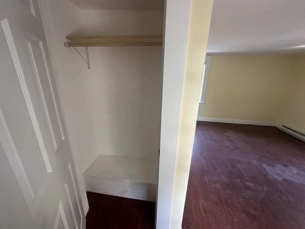 227 Bridge St, Northampton