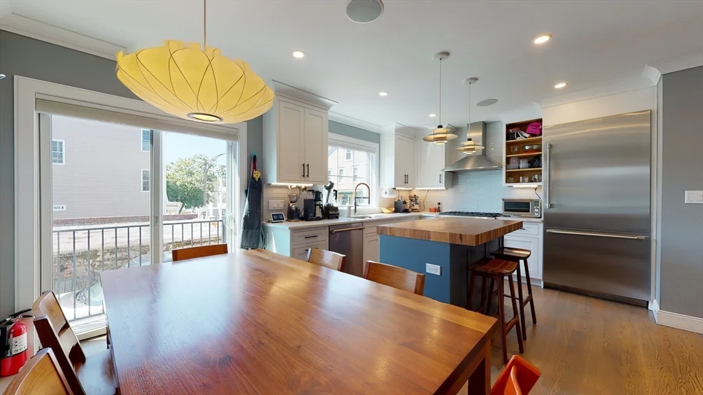 459 E 8th, South Boston