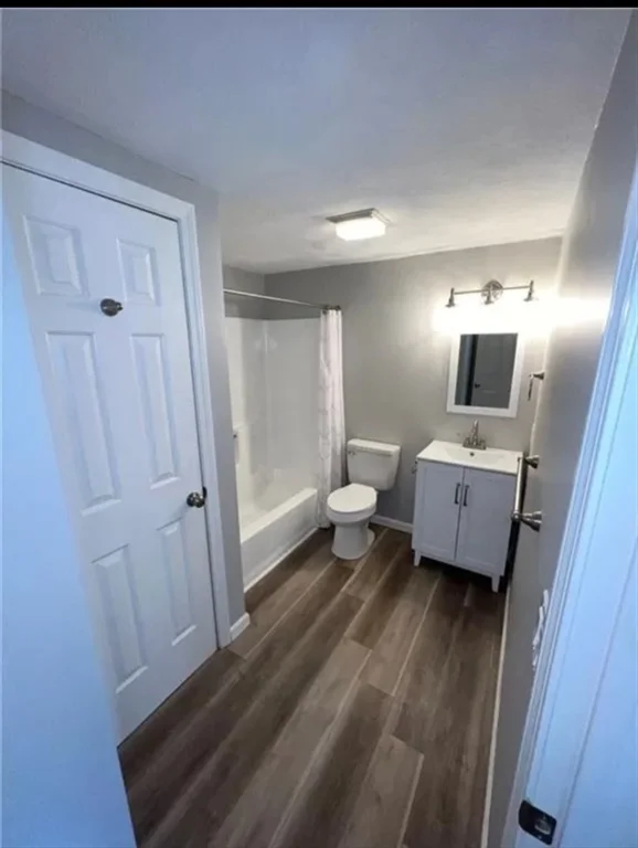 200 Woodlawn Ave, North Providence