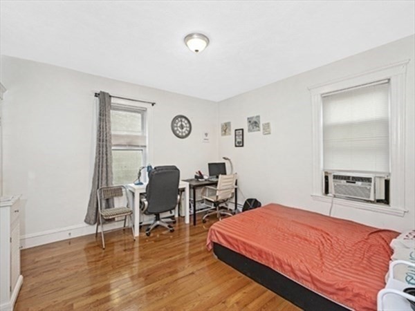 131 Arsenal St, Watertown