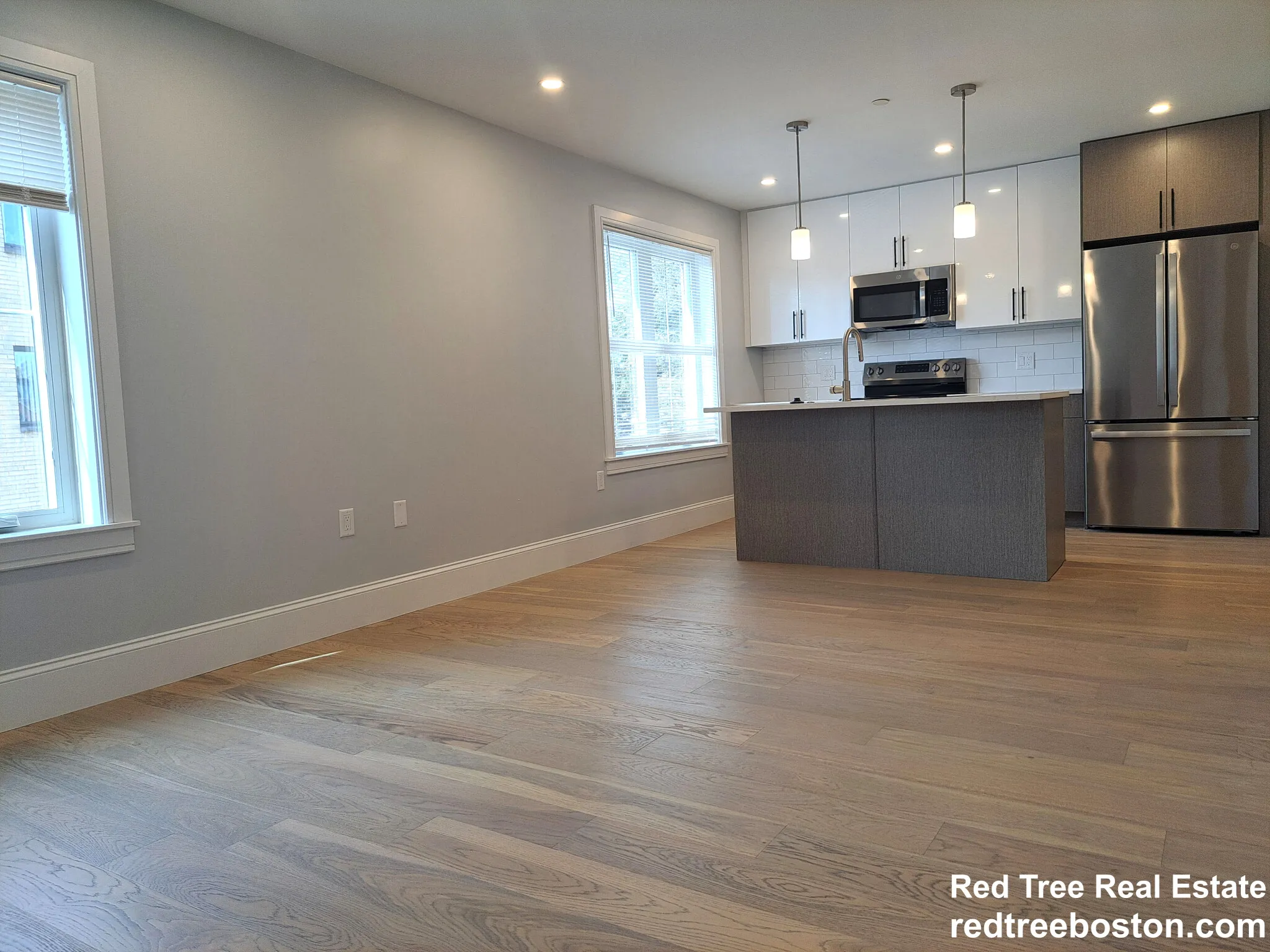 425 Market St, Oak Square