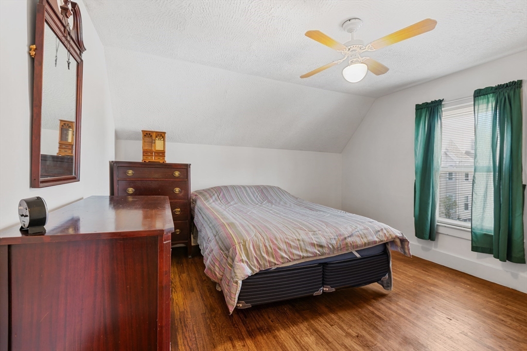 20 Trinity Ave, Lynn