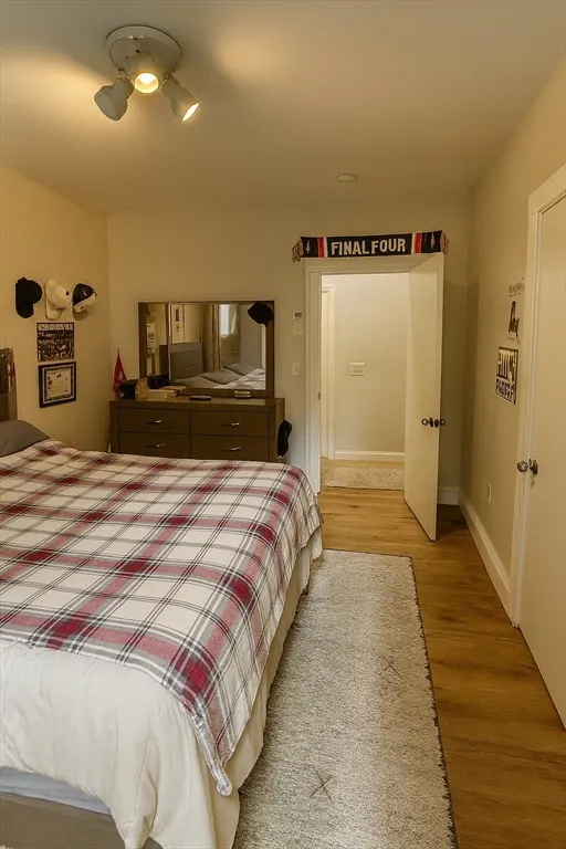 16 Linley, South Boston