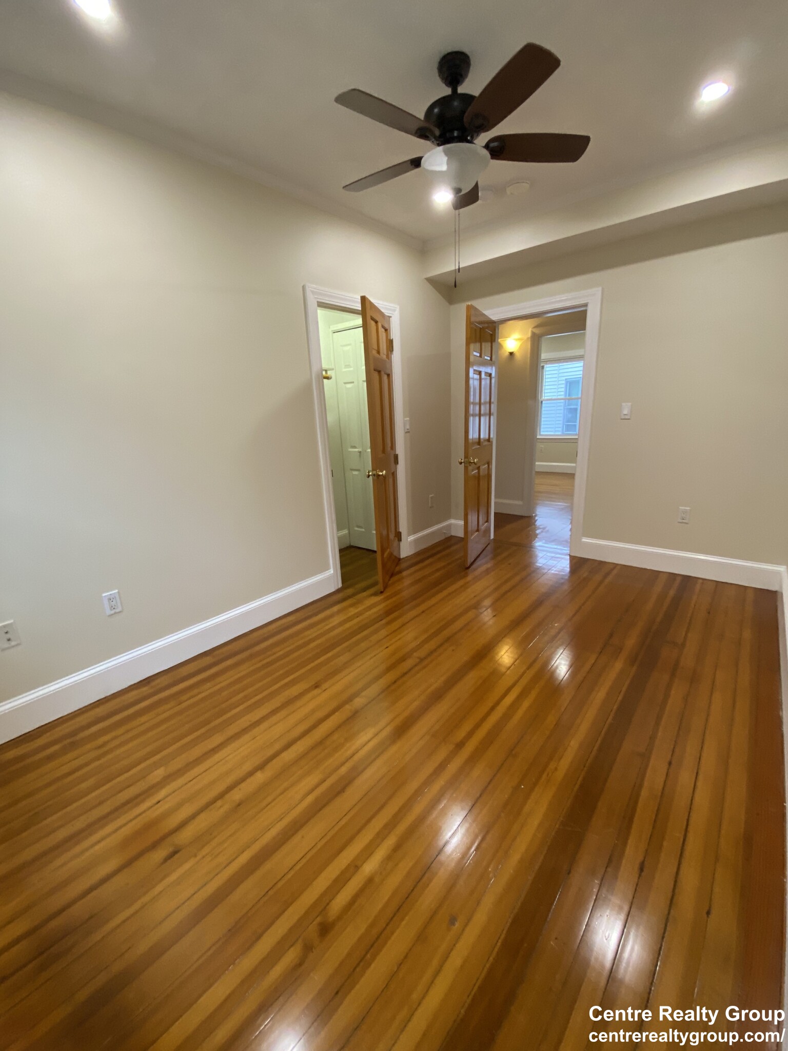 200 Hyde Park Ave, Jamaica Plain