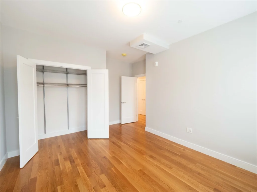 142 Coolidge St, Coolidge Corner