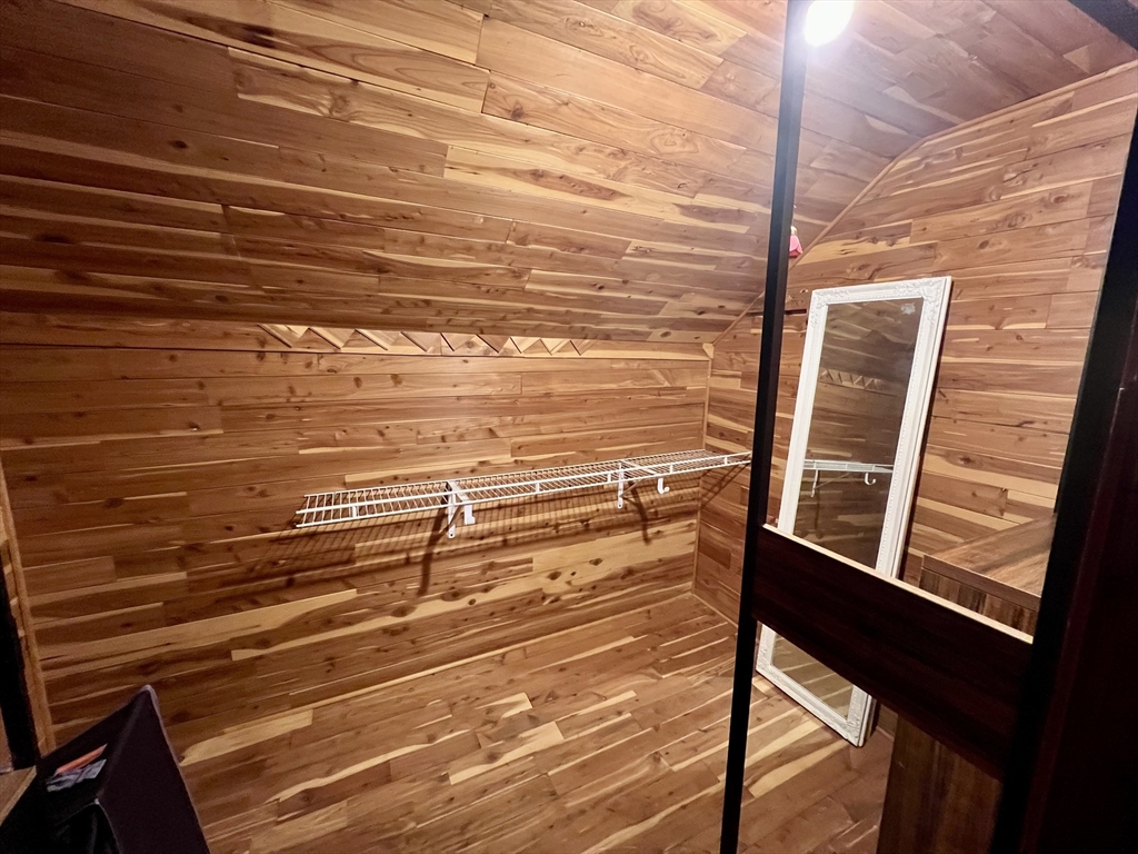 15 Baltic St, Attleboro