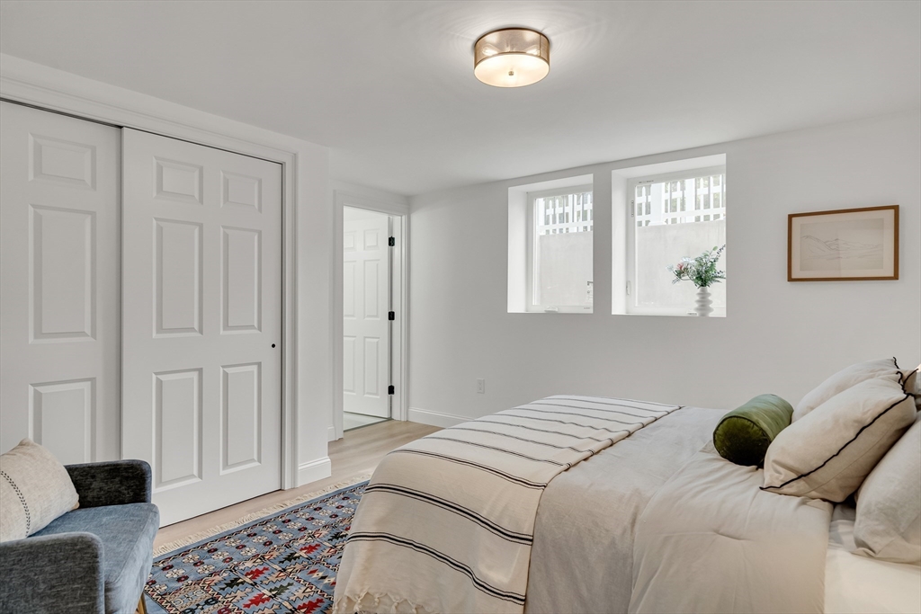 54 Park St, Ward Two