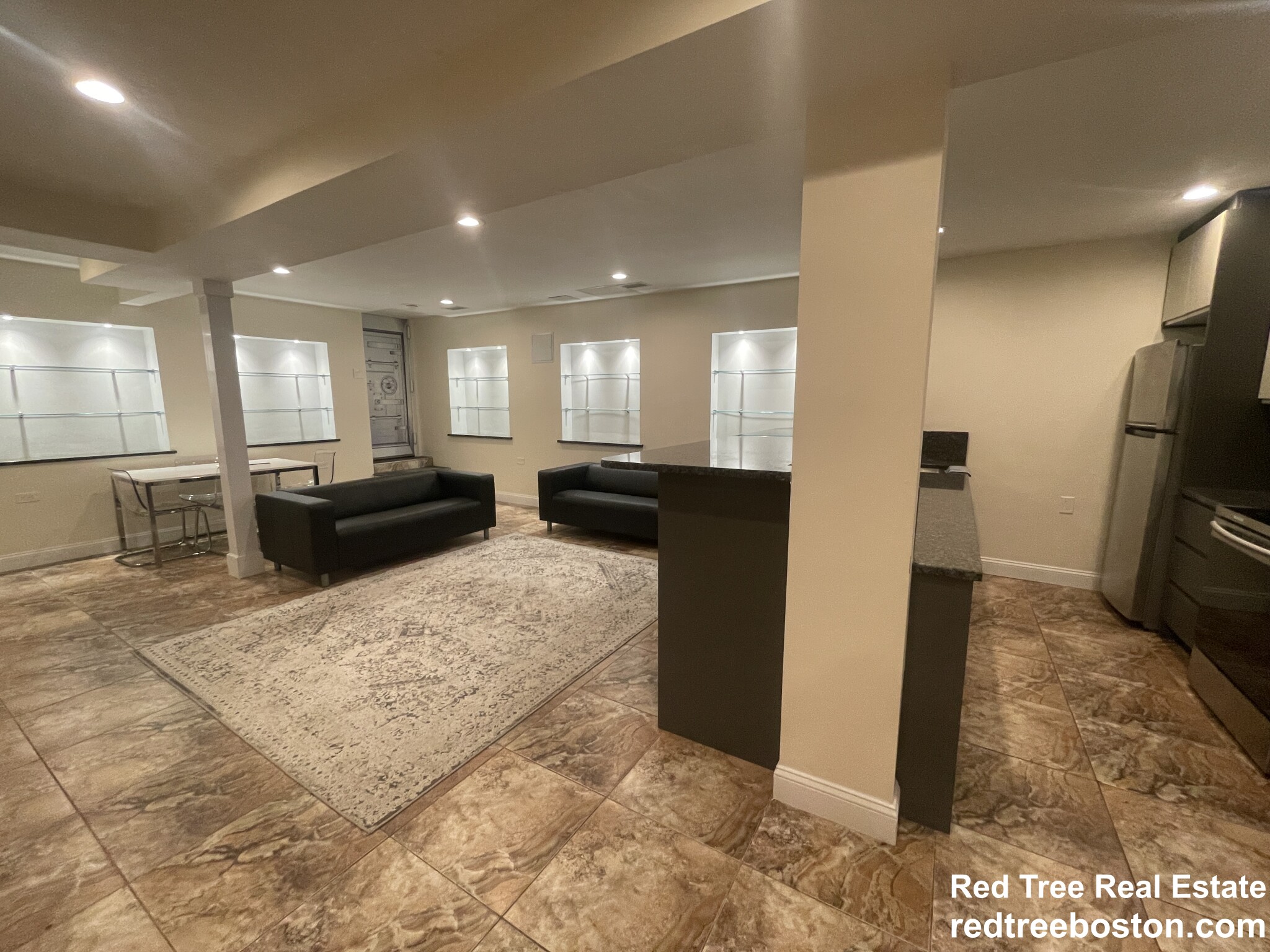 25 Saint Marys Ct, Brookline