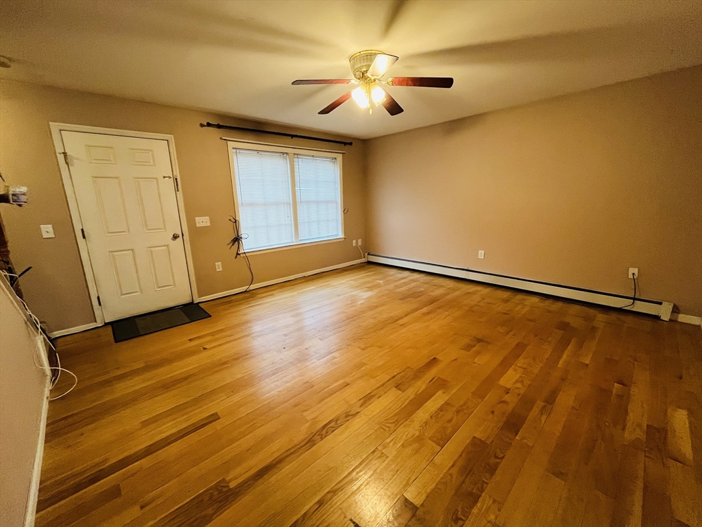 37 Glen Ave, Chelmsford