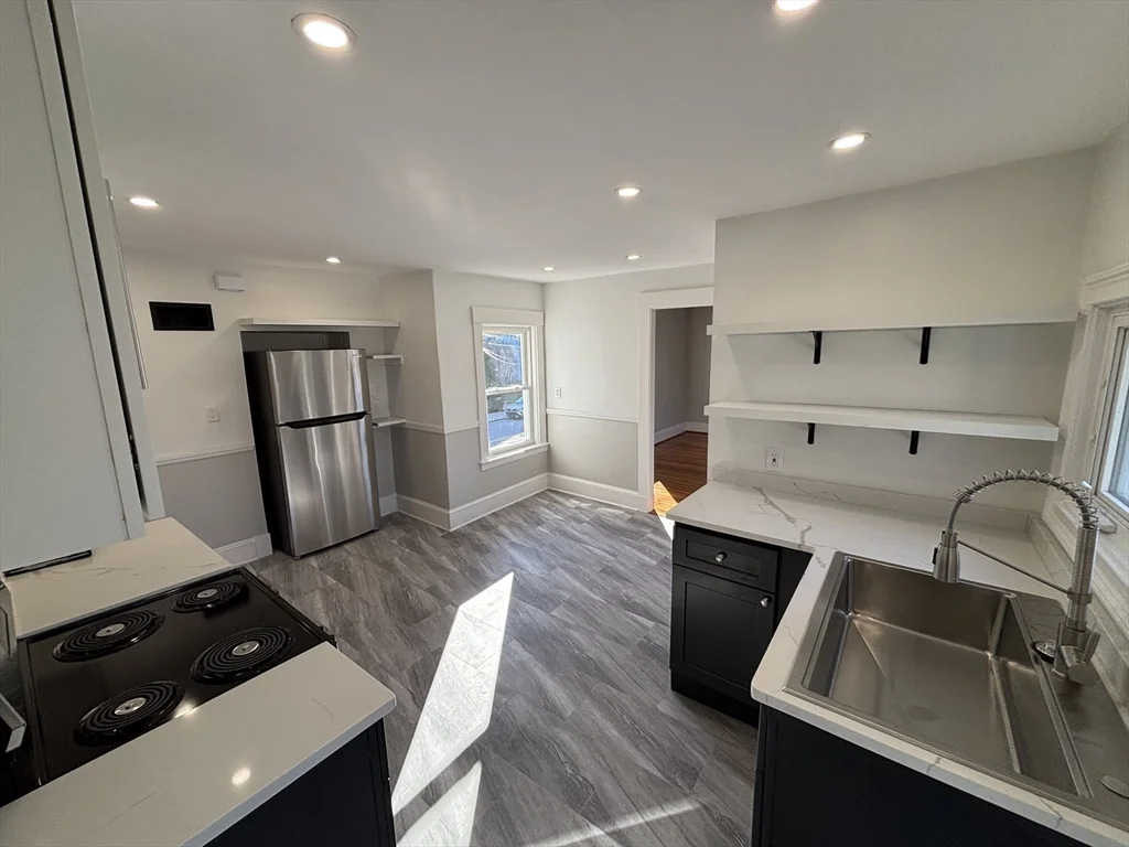 240 Nahatan, Norwood