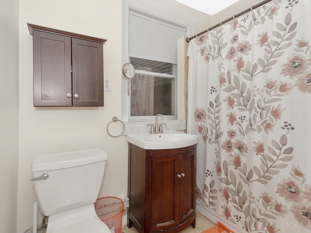 35 Queensberry St, Fenway