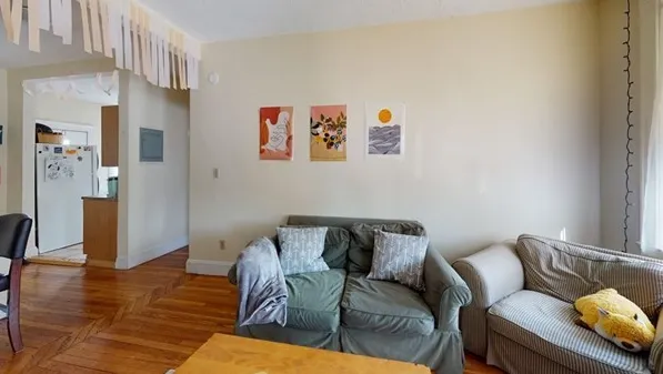 185 Chestnut Hill Ave, Brighton