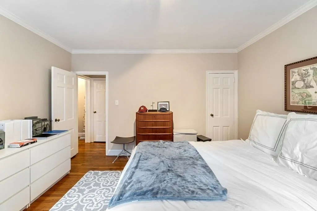 14 Ware St, Harvard Square