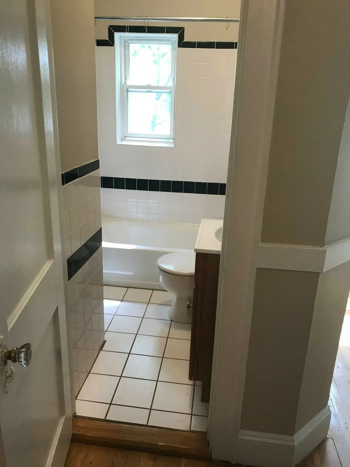 4 Cogswell Ave, North Cambridge