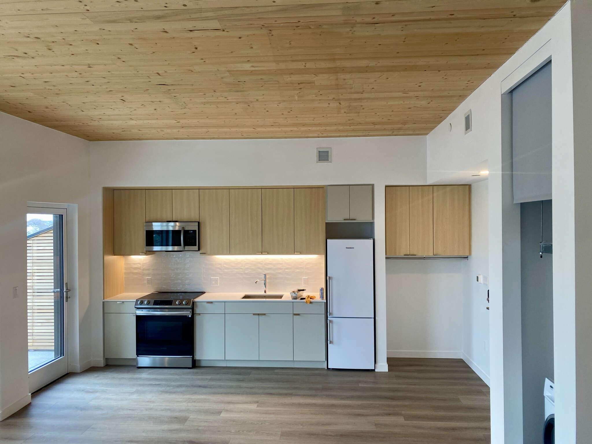 154 Broadway, East Somerville