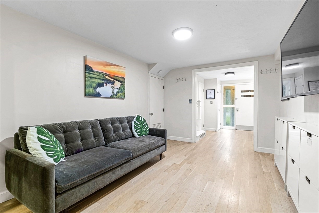 44 Rowena Rd, Newton