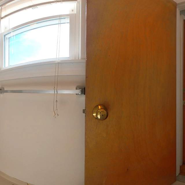 19 Norumbega Ter, South Side