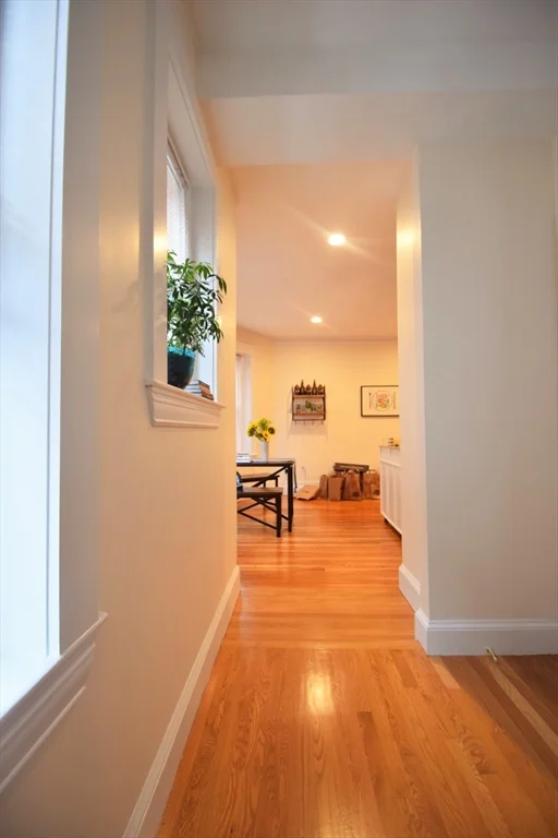 191 Winthrop Rd, Washington Square