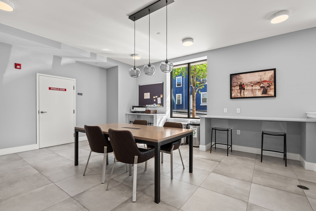 20 W 5th, South Boston