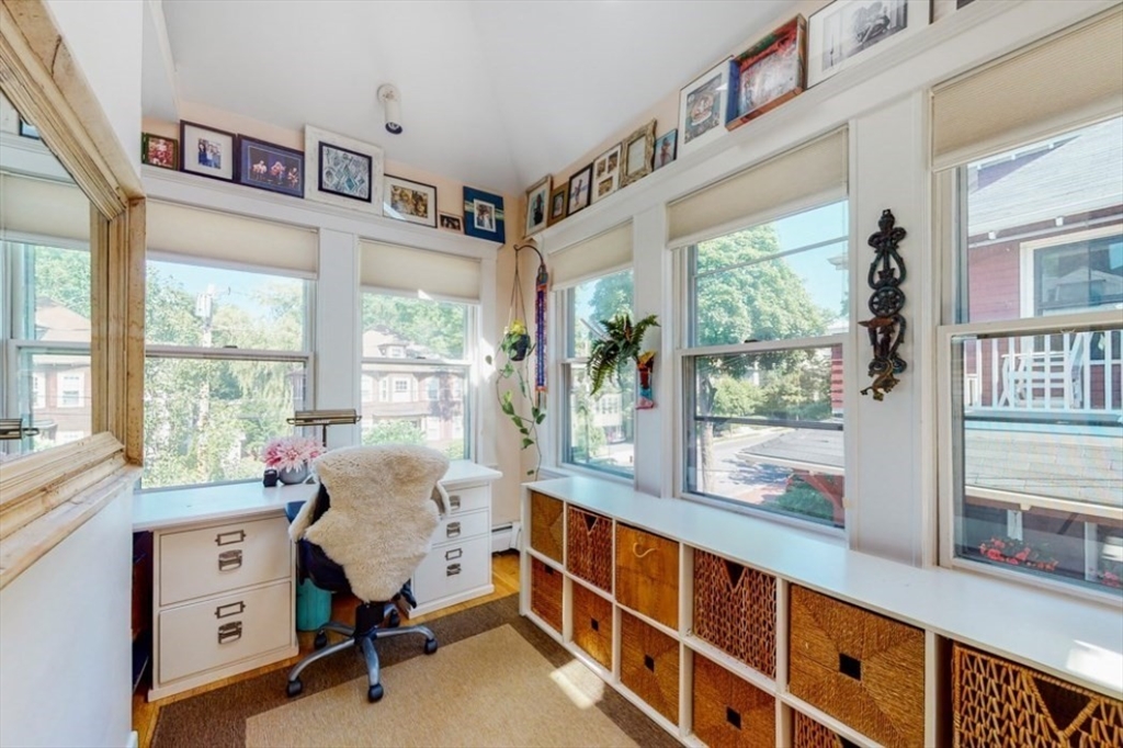 150 Lakeview Ave, West Cambridge