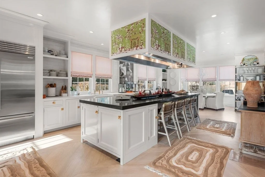 34 Brewster Rd, Monomoy